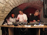 DJ Masta, Bounce et Youn's Soire hiphop lectro - 02/12/2010 - La Cour des Miracles  Besanon photo n6