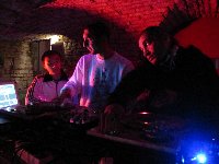 DJ Masta, Bounce et Youn's Soire hiphop lectro - 02/12/2010 - La Cour des Miracles  Besanon photo n7