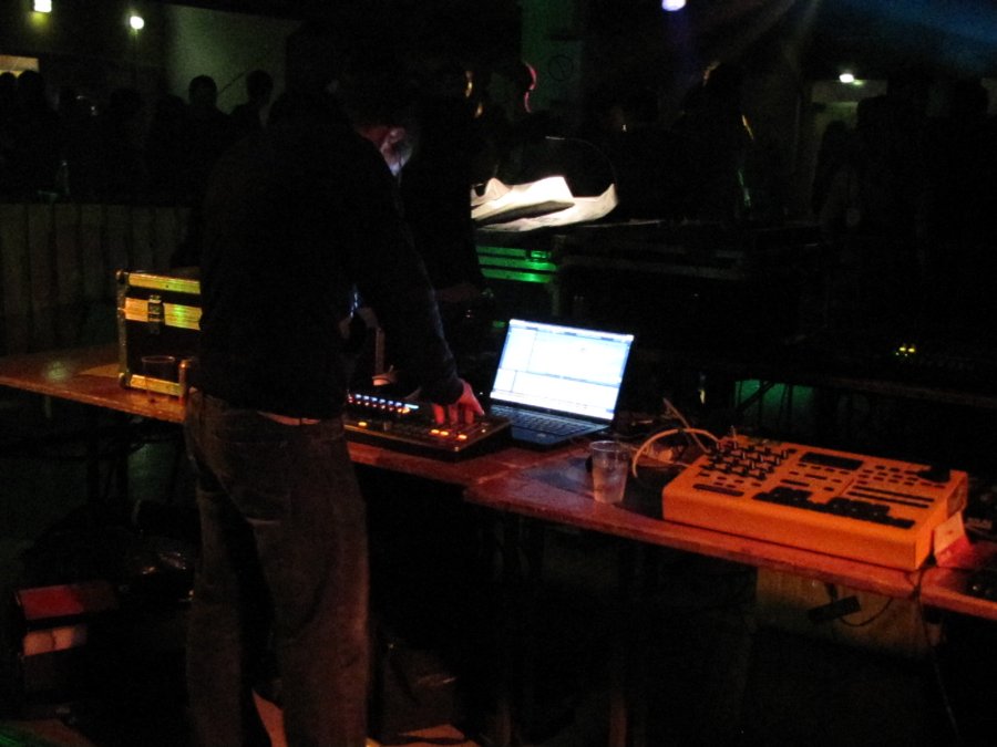 Cubic Spline - ZESTIVAL - 05/02/2011 - Juraparc à Lons le Saunier (39) - Photo n3