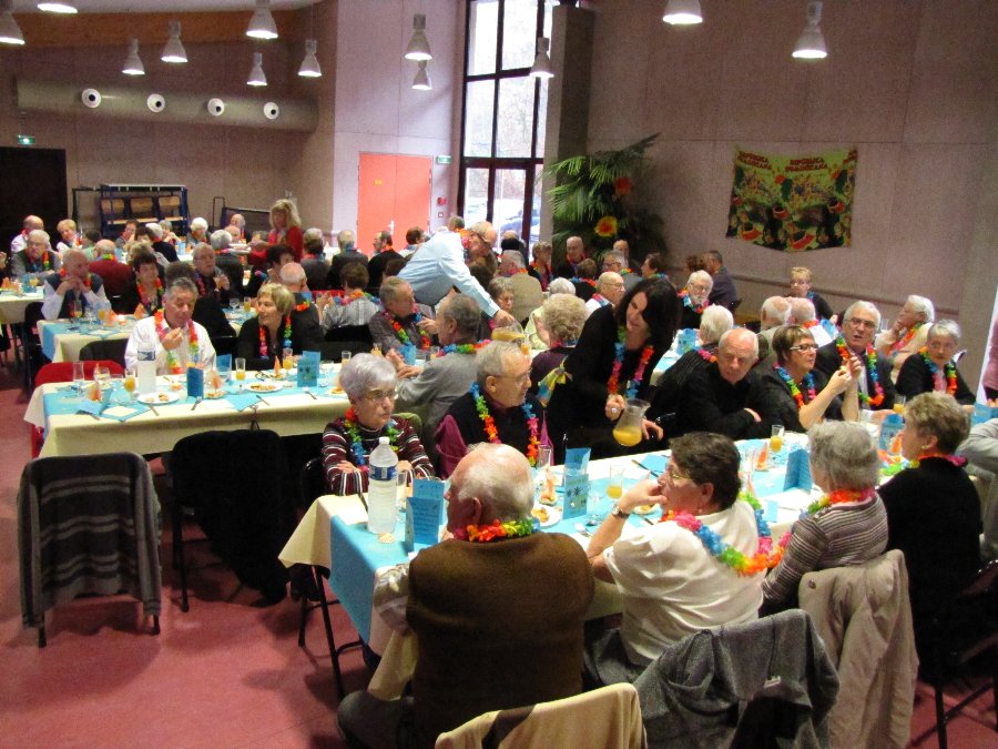 Repas des anciens - Repas des Anciens - 09/01/2011 - Maison des Loups à Boussières - Photo n41