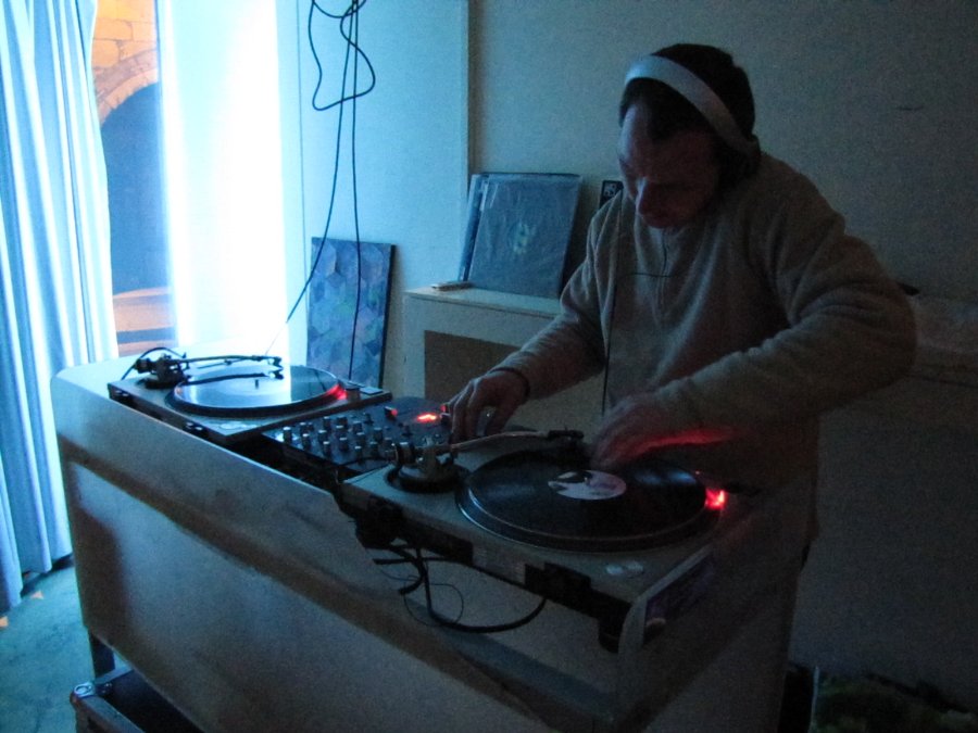 Dj Gao Gao - Vinyl Guérilla - Guest : Lisa Jones - 11/02/2011 - Bar le Cube à Besançon - Photo n1