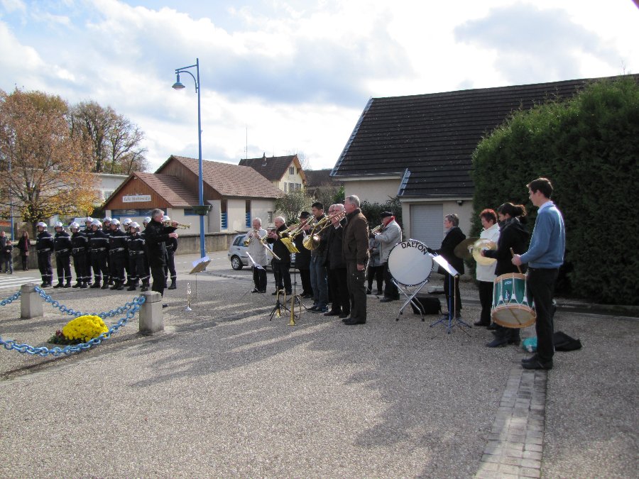 11novembre1918 - Cérémonie du 11 novembre - 11/11/2010 - Boussières (25) - Photo n63