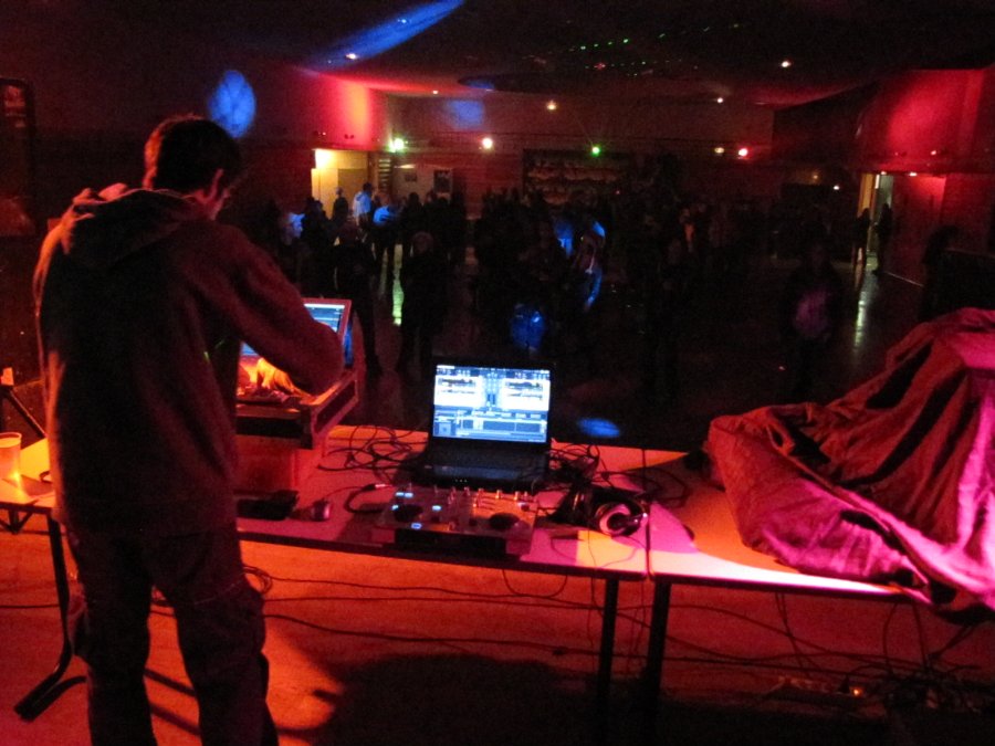 Lxir - Le Père Noël est un DJ - 11/12/2010 - Arc et Senans (25) - Photo n6