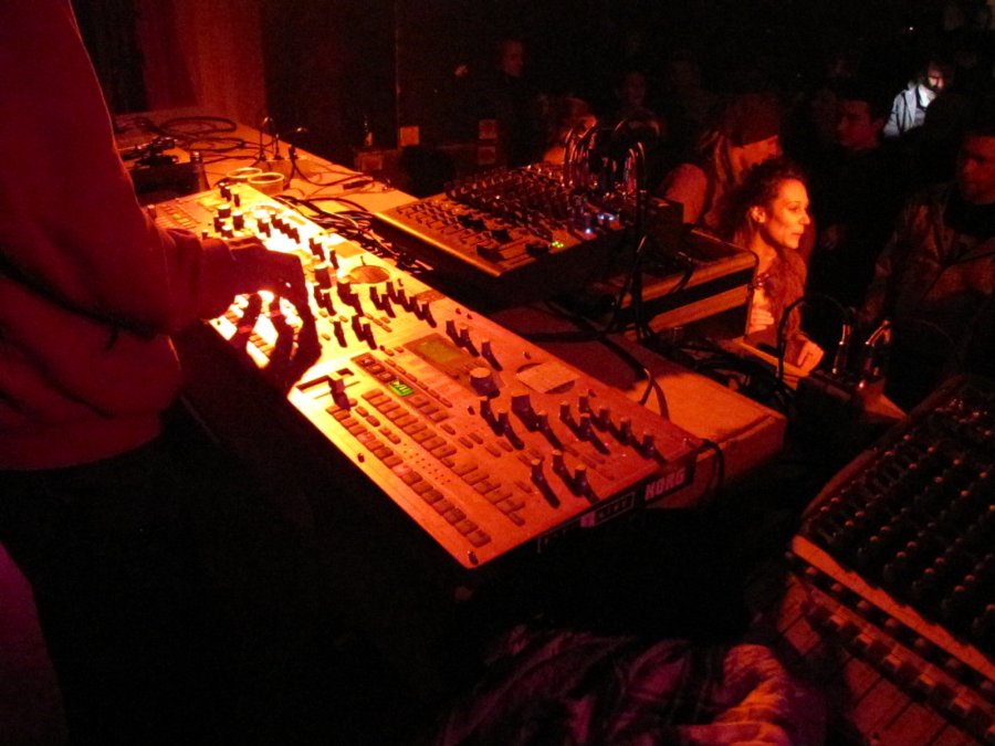 Passtek - Le Père Noël est un DJ - 11/12/2010 - Arc et Senans (25) - Photo n2