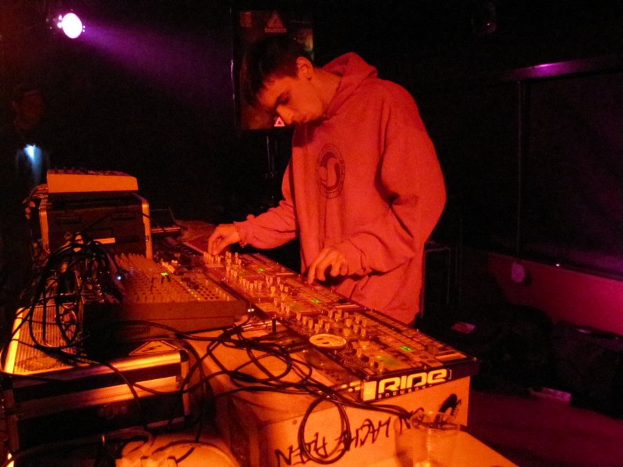 Passtek - Le Père Noël est un DJ - 11/12/2010 - Arc et Senans (25) - Photo n3