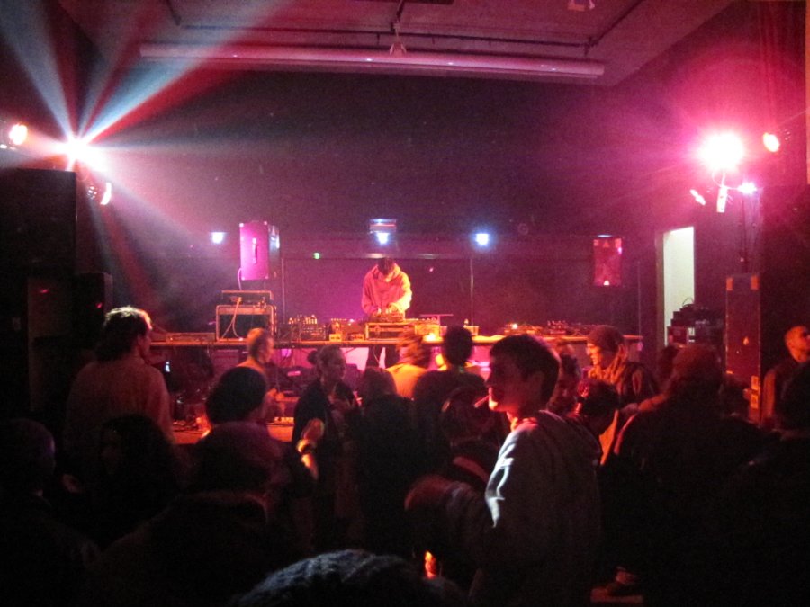 Passtek - Le Père Noël est un DJ - 11/12/2010 - Arc et Senans (25) - Photo n7