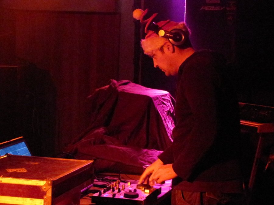 Silex - Le Père Noël est un DJ - 11/12/2010 - Arc et Senans (25) - Photo n6