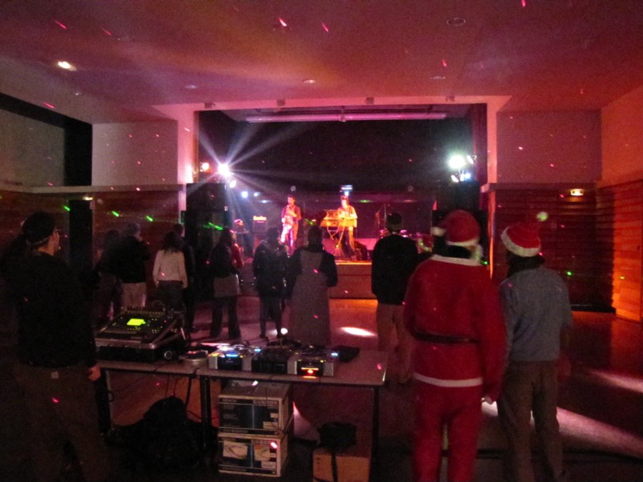 Tetra Hydro K - Le Père Noël est un DJ - 11/12/2010 - Arc et Senans (25) - Photo n10