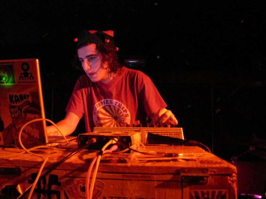 Tetra Hydro K - Le Père Noël est un DJ - 11/12/2010 - Arc et Senans (25) - Photo n13