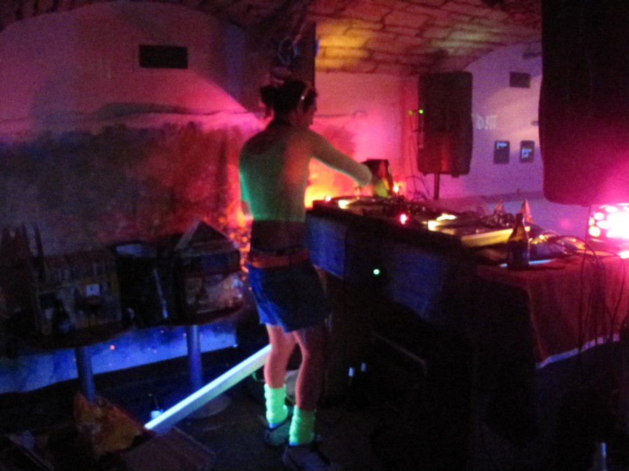 Tu Kiffes le Lycra Fluo - Tu Kiffes le Lycra Fluo - 12/02/2011 - La Cour des Miracles à Besançon - Photo n1