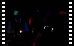 Tu Kiffes le Lycra Fluo Tu Kiffes le Lycra Fluo - 12/02/2011 - La Cour des Miracles  Besanon video n5