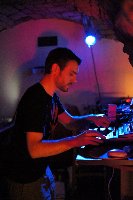 Som4tik Are You in Dub 2 - 12/03/2011 - La Cour des Miracles  Besanon photo n4