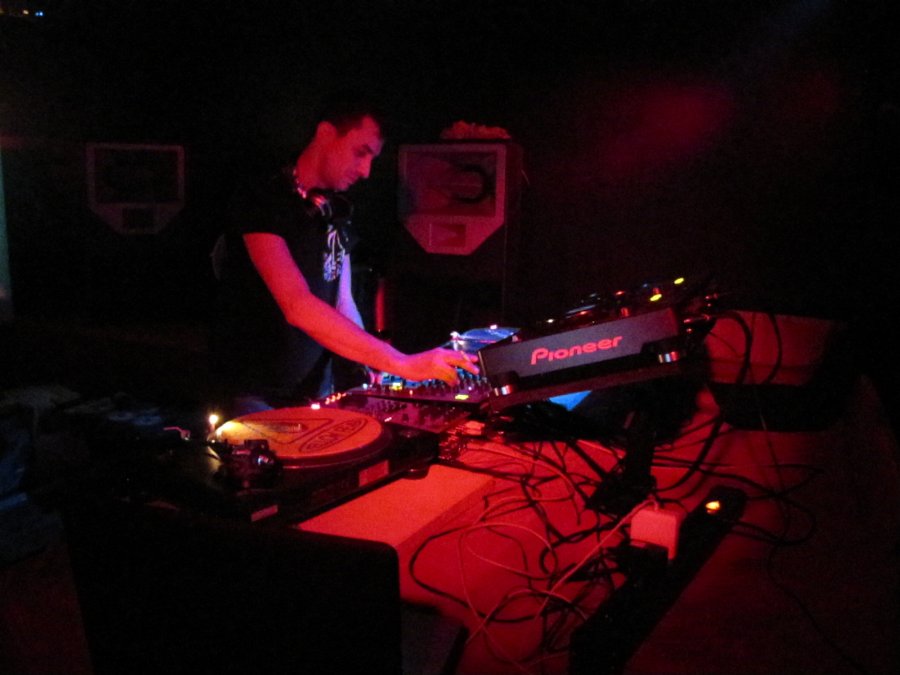 B-kit - Esperantik Party 'Resident.de' - 13/11/2010 - La Mez à Besançon - Photo n11