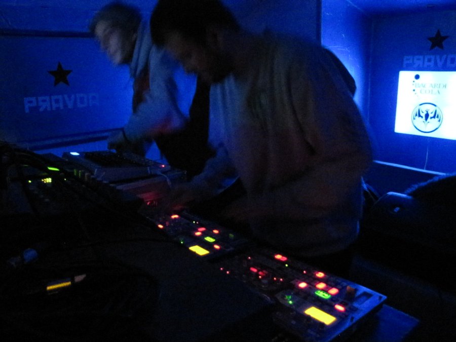 Mydriaz - Burn Da Boat - 17/02/2011 - La Pravda à Besançon - Photo n10
