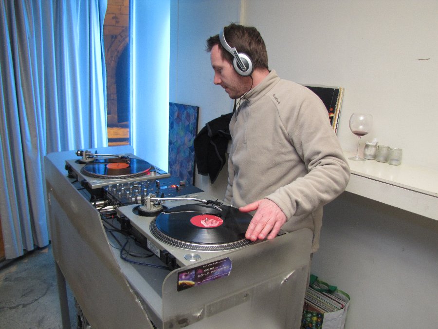 DJ Gao gao - Vinyl Guérilla - 17/12/2010 - Bar le Cube à Besançon - Photo n2