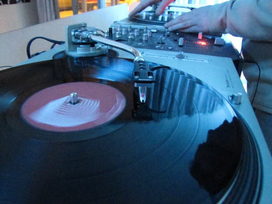 DJ Gao gao - Vinyl Guérilla - 17/12/2010 - Bar le Cube à Besançon - Photo n8