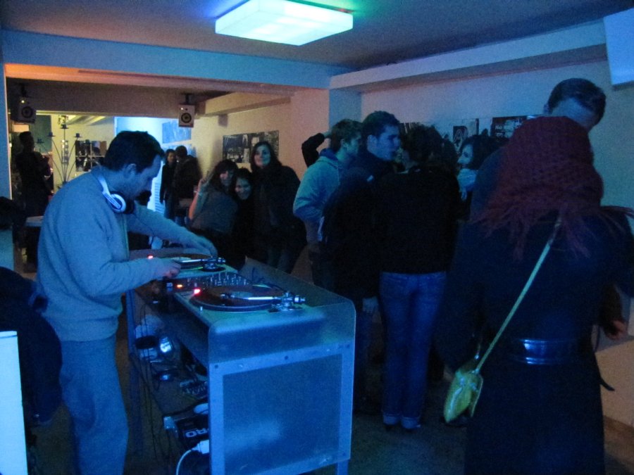 DJ Gao gao - Vinyl Guérilla - 17/12/2010 - Bar le Cube à Besançon - Photo n16