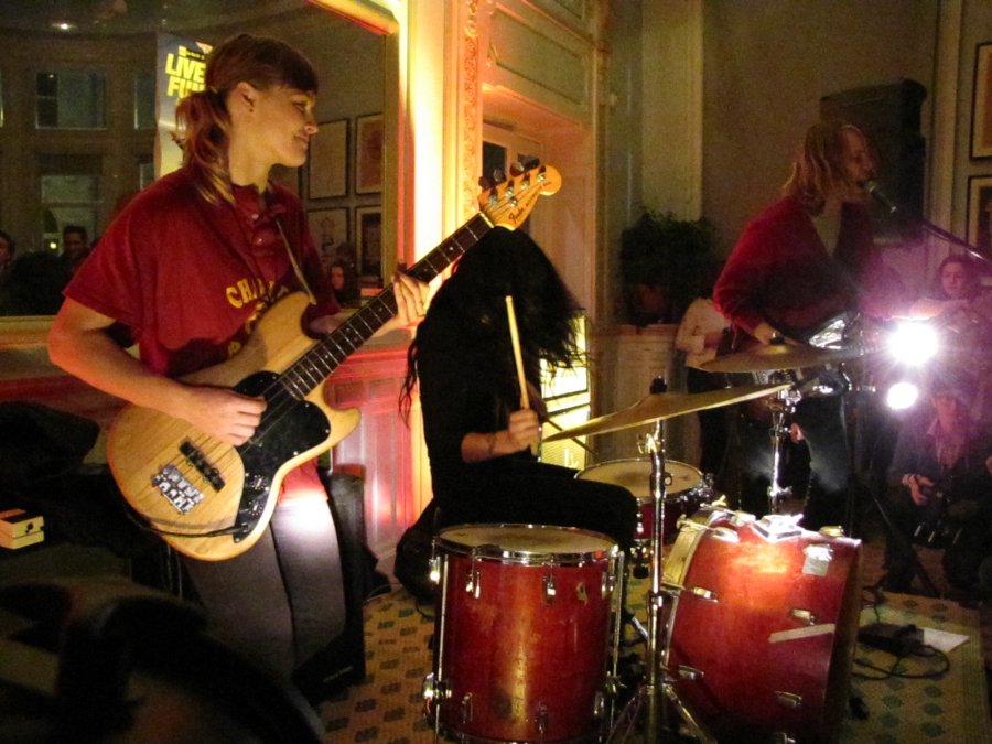 Ty Segall - GéNéRiQ Festival - Concert de Ty Segall - 18/12/2010 - Les Bains Douches à Besançon - Photo n14