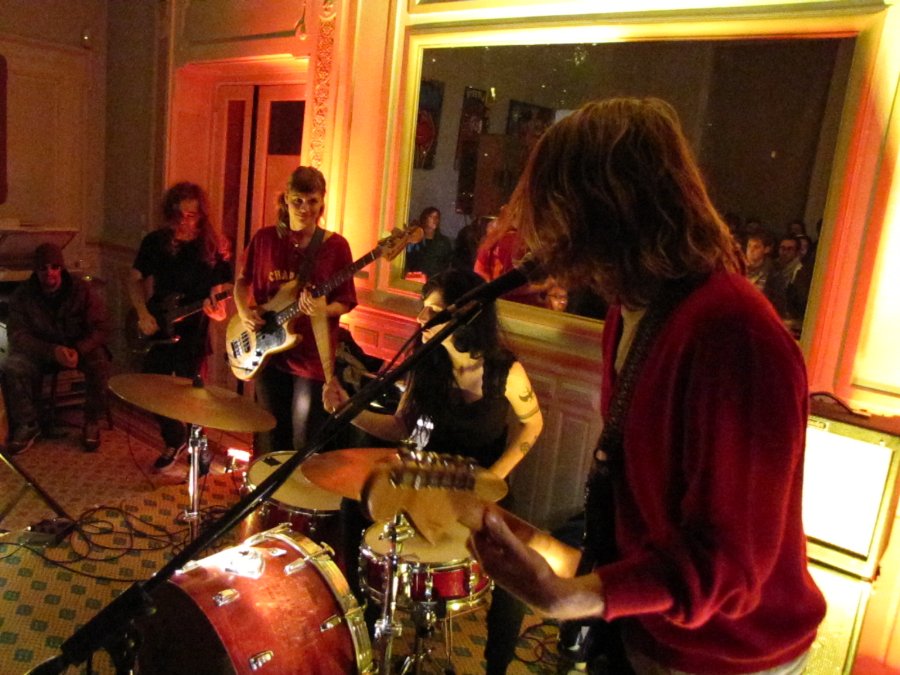 Ty Segall - GéNéRiQ Festival - Concert de Ty Segall - 18/12/2010 - Les Bains Douches à Besançon - Photo n25