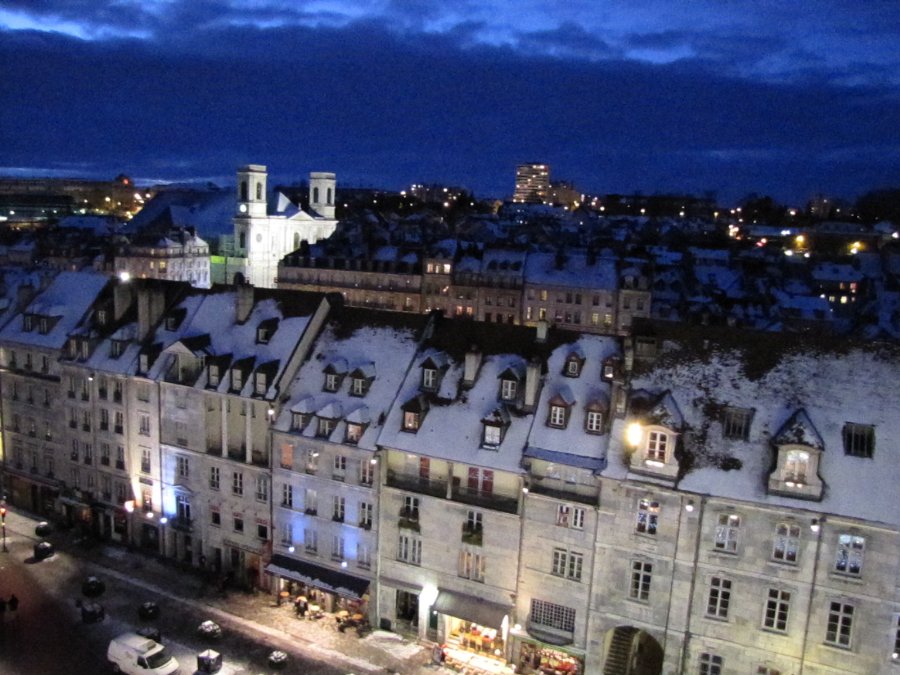 Photos le soir - Noël à Besançon - 18/12/2010 - Place de la révolution - Photo n17