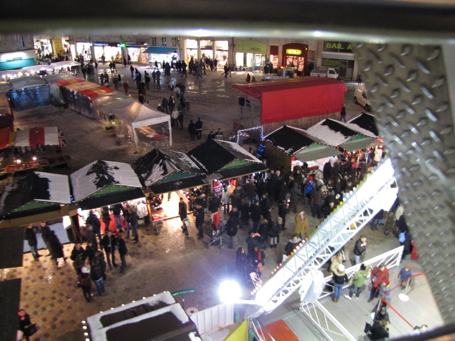 Photos le soir - Noël à Besançon - 18/12/2010 - Place de la révolution - Photo n22