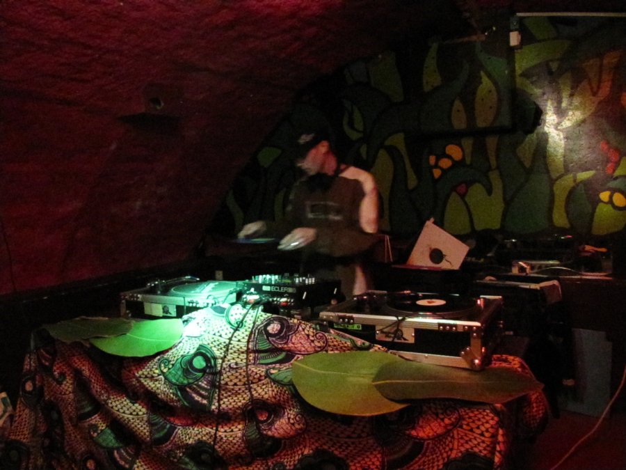 DJ Mëtël - I Play Vinyl - 21/10/2010 - Le Maquis à Besançon - Photo n12