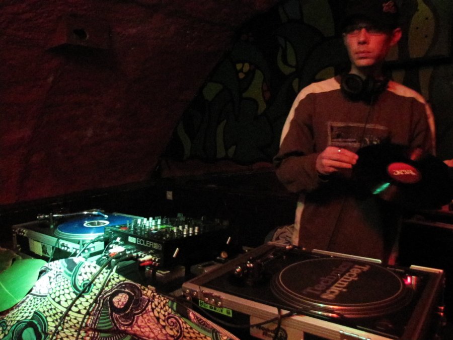 DJ Mëtël - I Play Vinyl - 21/10/2010 - Le Maquis à Besançon - Photo n18