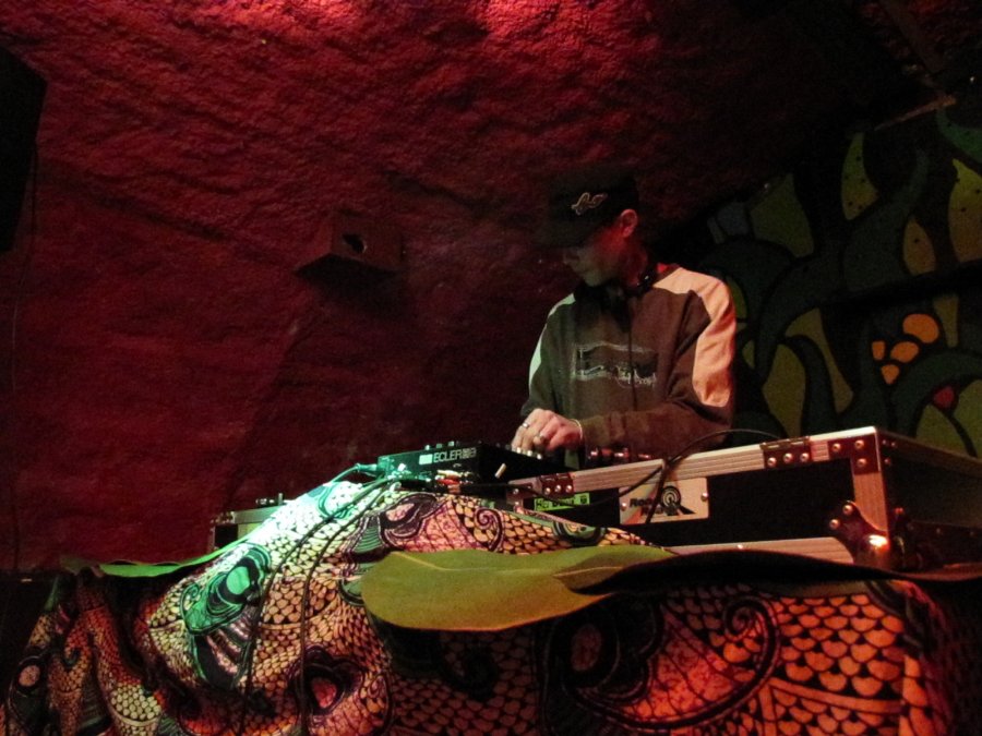 DJ Mëtël - I Play Vinyl - 21/10/2010 - Le Maquis à Besançon - Photo n20