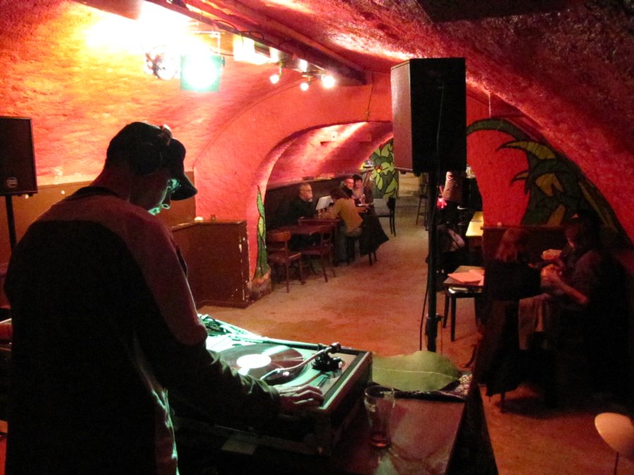 DJ Mëtël - I Play Vinyl - 21/10/2010 - Le Maquis à Besançon - Photo n22