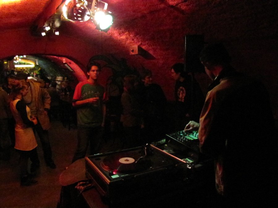 DJ Mëtël - I Play Vinyl - 21/10/2010 - Le Maquis à Besançon - Photo n26