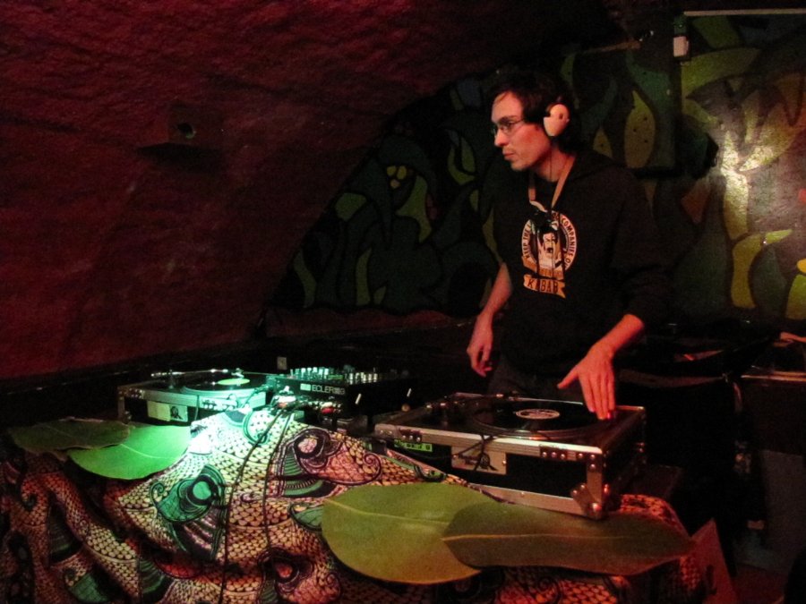 Funk AD - I Play Vinyl - 21/10/2010 - Le Maquis à Besançon - Photo n4