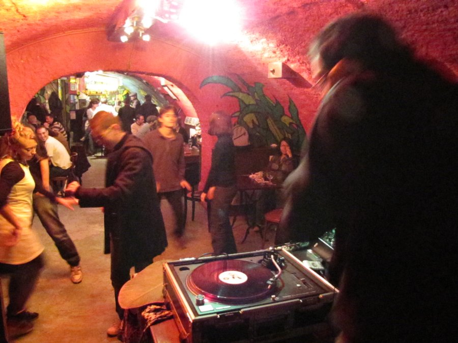 Funk AD - I Play Vinyl - 21/10/2010 - Le Maquis à Besançon - Photo n22