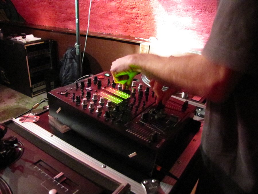 DJ Boyd-Goosman - I Play Vinyl - 23/12/2010 - Bar le Maquis à Besançon - Photo n4